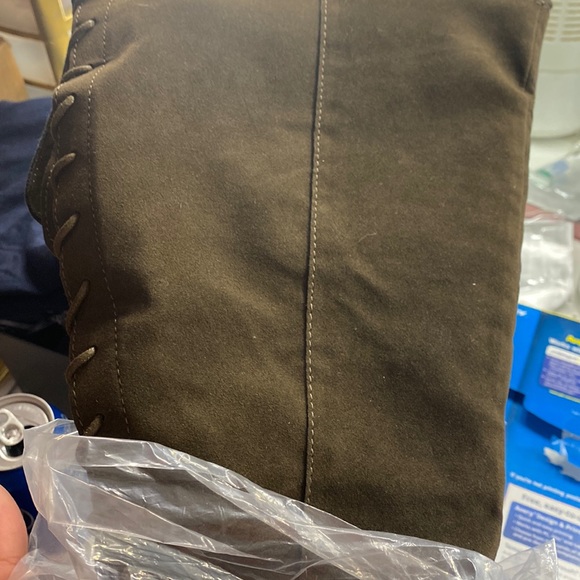 Cassandra heeled boots. - Picture 4 of 4